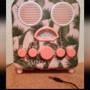 Sunnylife Pinkish Peach & Green Palm Print bluetooth Mp3 Radio